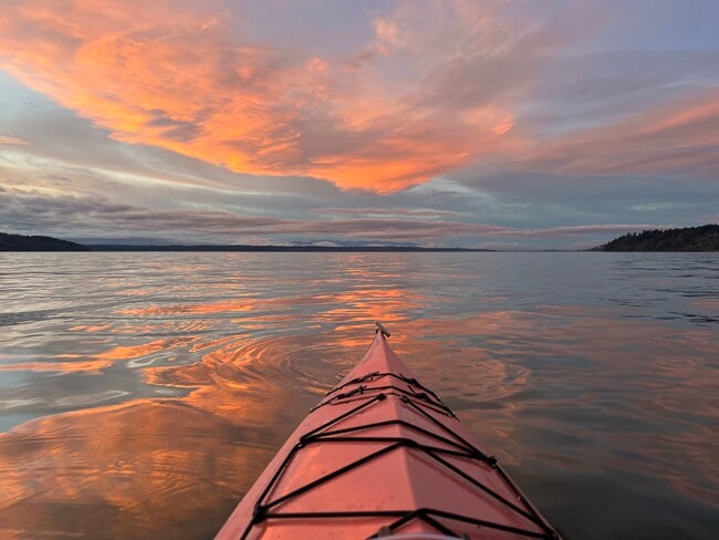 Building Photo - 22985 Marine View Dr S