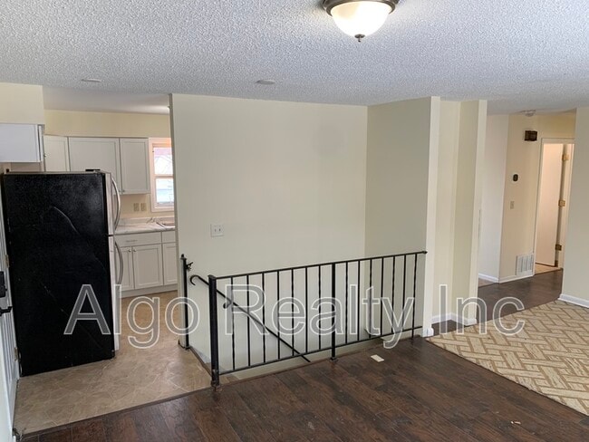 Building Photo - 2414 N Ilion Ave