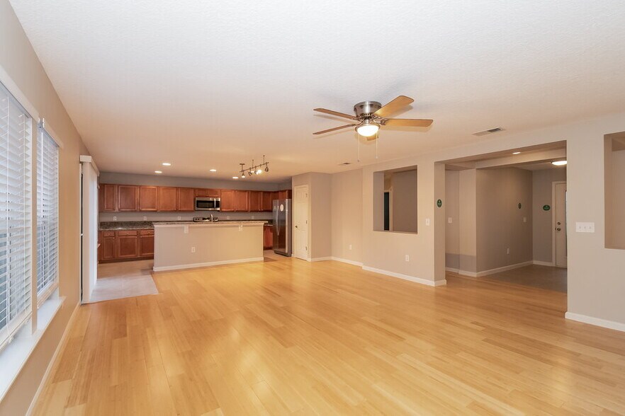 Building Photo - 1153 Dawn Creek Ct