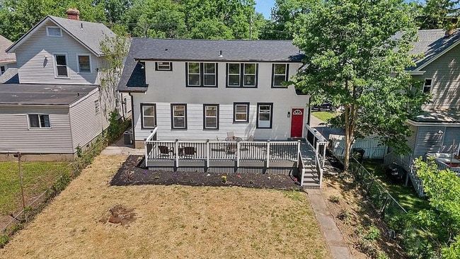 Building Photo - Gorgeous 5 bed 3.5 Bath in Madisonville!!
