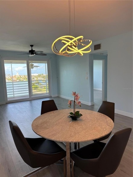 Building Photo - 7902 Sailboat Key Blvd S