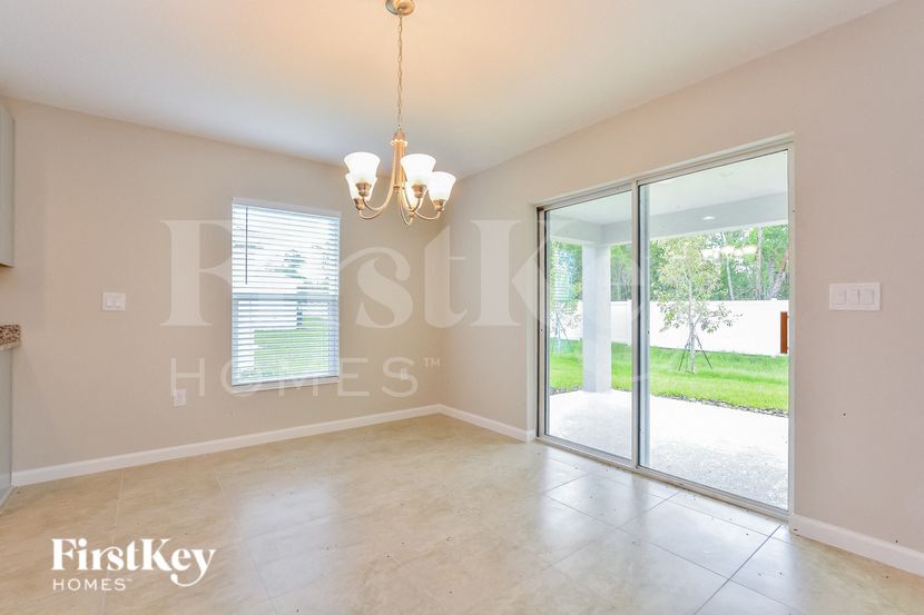 Building Photo - 481 Earhart Dr