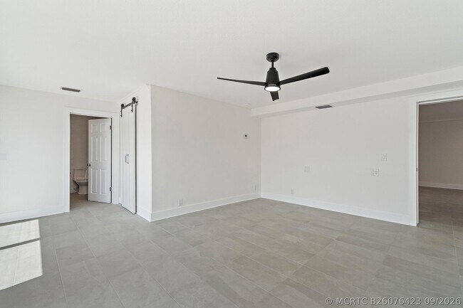 Building Photo - 624 Southwind Cir