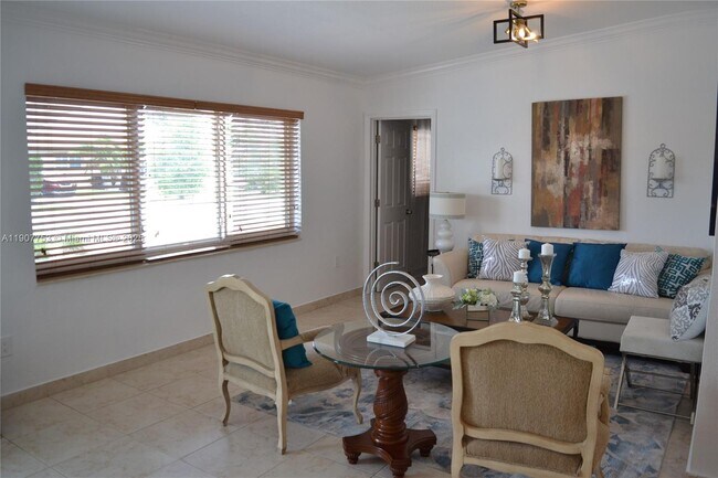 Building Photo - 3221 SW 93rd Pl