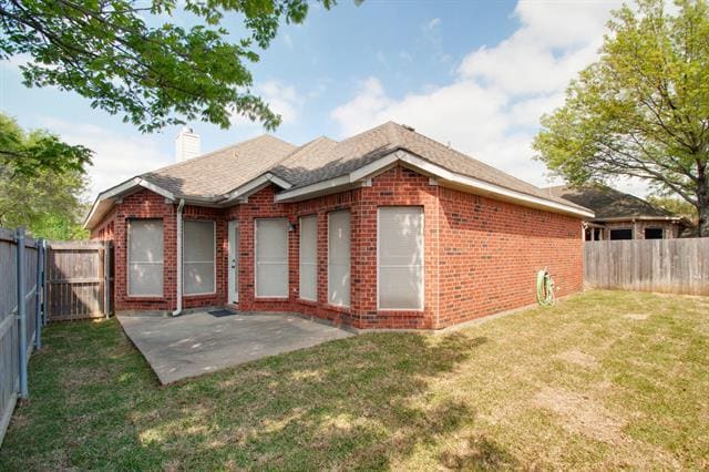Building Photo - 2140 Mahogany St