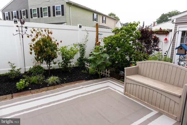 Building Photo - 54 Reliance Ct