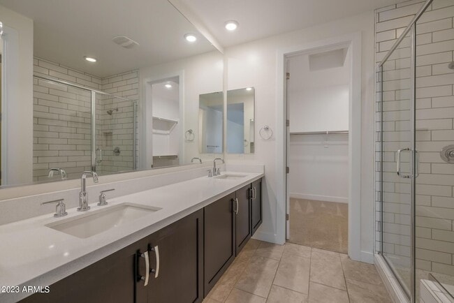 Building Photo - 3855 S McQueen Rd