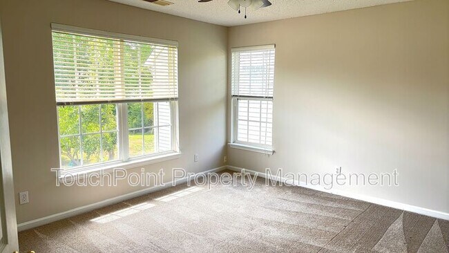 Building Photo - 8620 Grey Squirrel Ct
