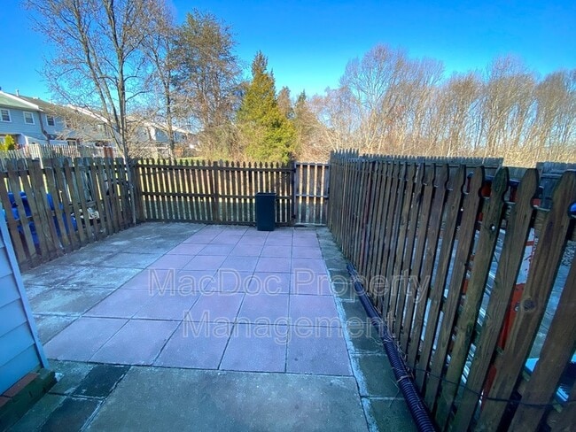 Building Photo - 3456 Beale Ct