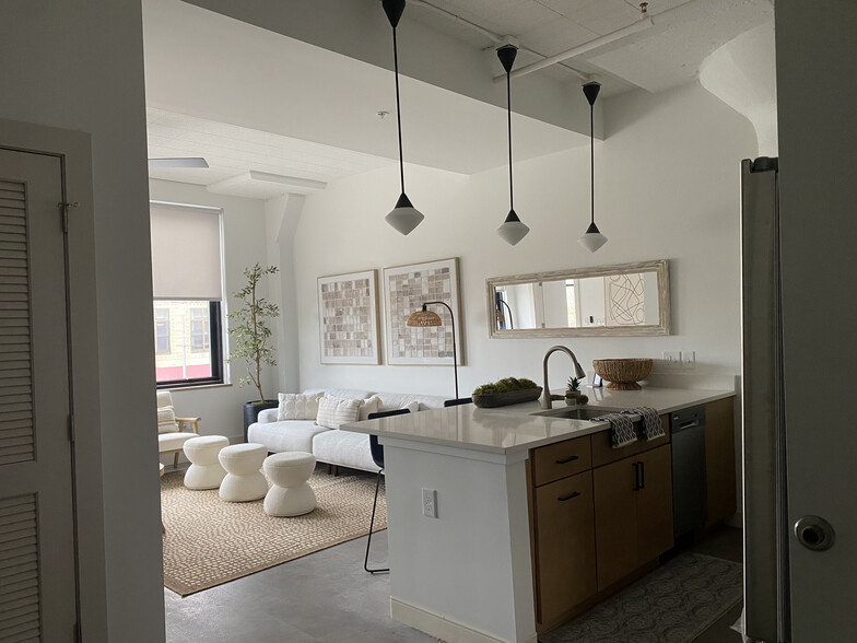 LEASING NOW 1 Bed/1 Bath Unit on 2nd Floor - Life At Agora
