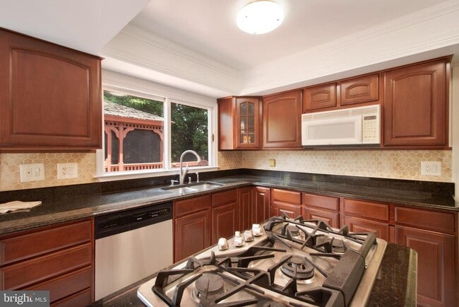 Building Photo - 13920 Wagon Way