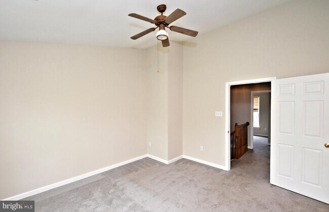 Building Photo - 3435 Westview Dr