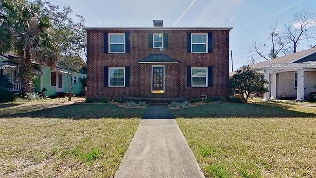 Building Photo - Cozy Upstairs Retreat in Prime San Marco Location!