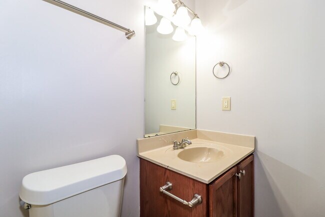 Building Photo - 2807 Maggie Woods Ln