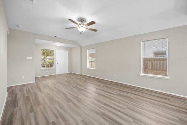 Building Photo - 8922 Aspen Trace Ln