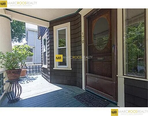 Building Photo - 178 Perham St