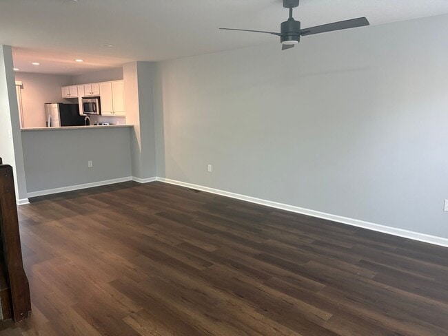 Building Photo - Charming & NEWLY Renovated 2-Bedroom Condo...