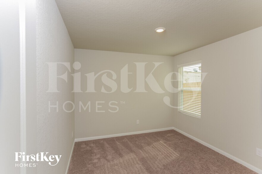 Building Photo - 1714 Morse Way