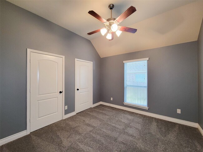 Building Photo - 106 Colina Vista Way