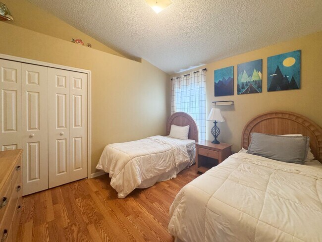 Building Photo - 3154 Samosa Hill Cir