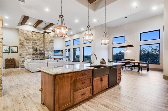 Building Photo - 3353 Tuscany Dr