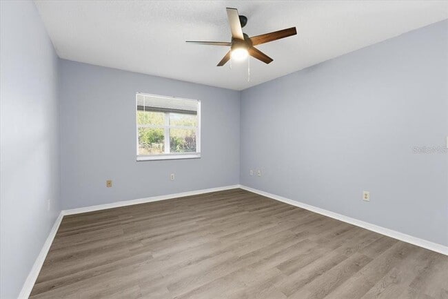 Building Photo - 10340 Kidron Ave