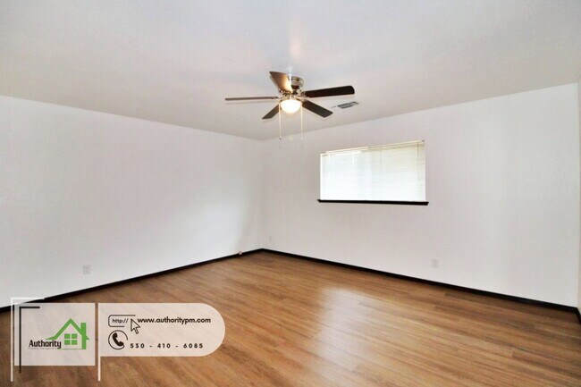 Building Photo - 8615 Patricia Dr