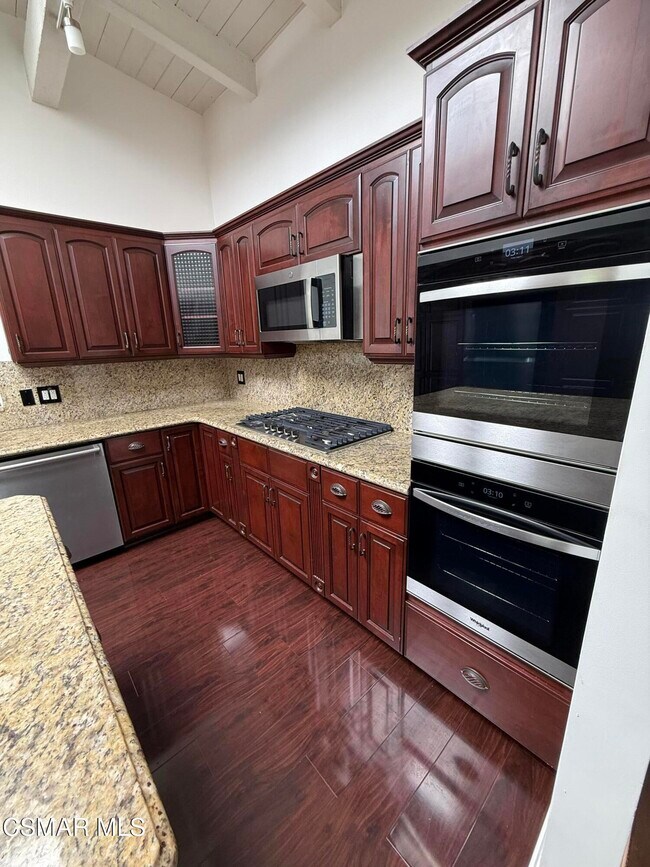 Building Photo - 914 Dunbar Ln
