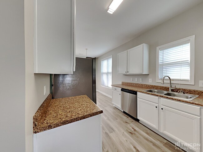 Building Photo - 645 McCarthy Dr
