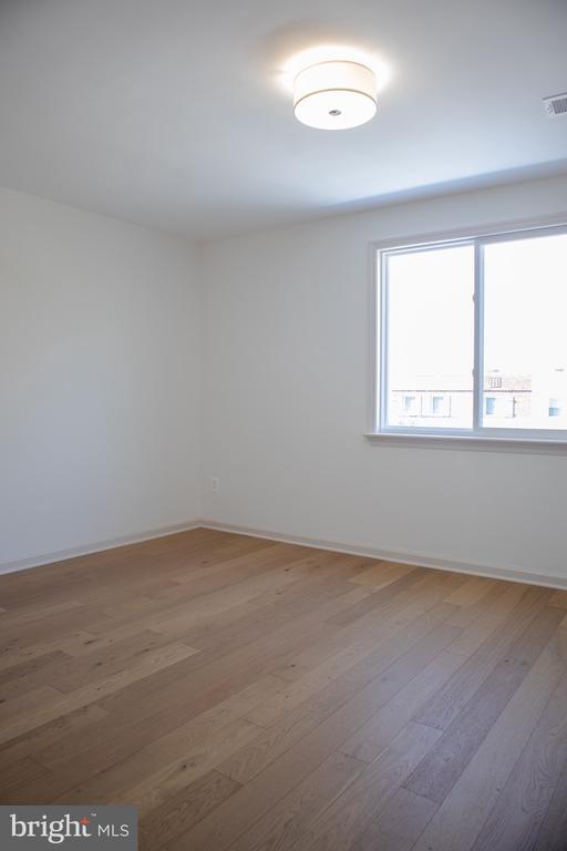Building Photo - 164 Wesmond Dr