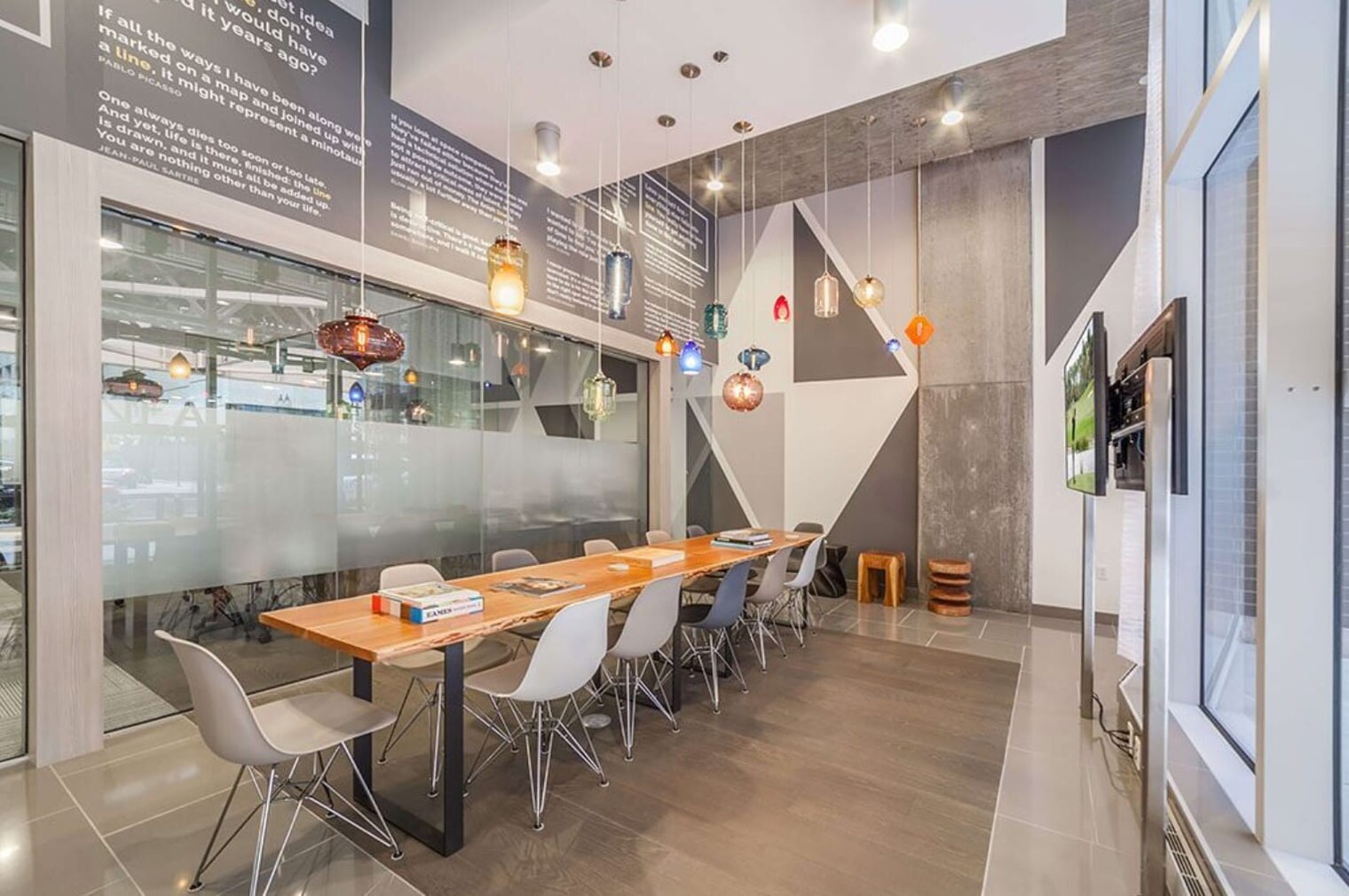 Building Photo - 236 W Lake St