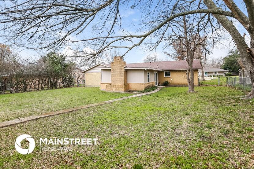 Building Photo - 221 Highridge Dr