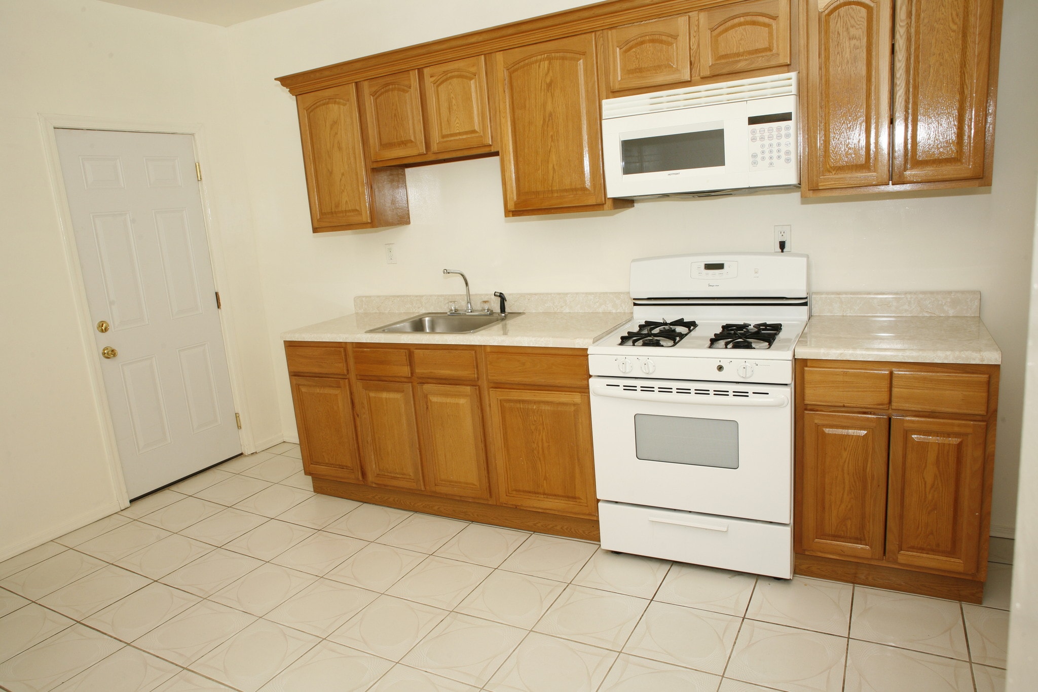 Building Photo - 429 18th Ave