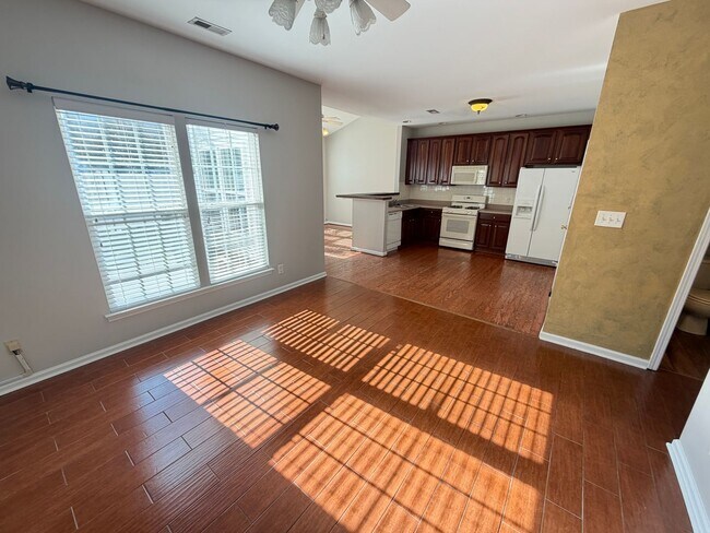 Building Photo - Charming 3BR Townhome in Sought-After Harrisburg Town Center