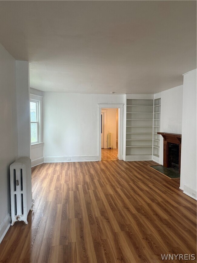 Building Photo - 37 Inwood Pl