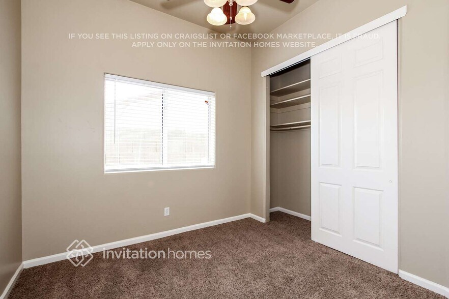 Building Photo - 1017 N 61st Dr