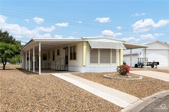 Building Photo - 2900 Spur Dr