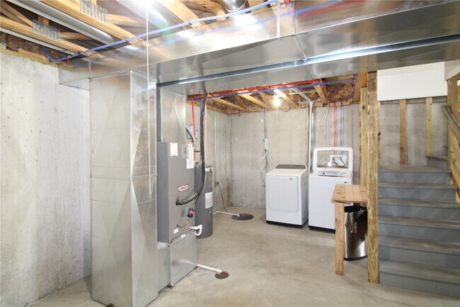 Building Photo - 440 Wild Oak Dr