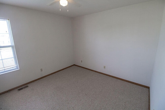 Building Photo - 1506 Typhoon Ct