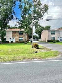 Building Photo - 116 4th Ave