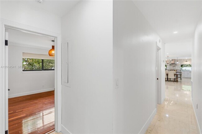 Building Photo - 7985 SW 136th St