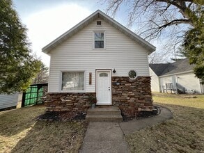 Building Photo - 2 Bed 1 Bath Single Family Home in Wausau