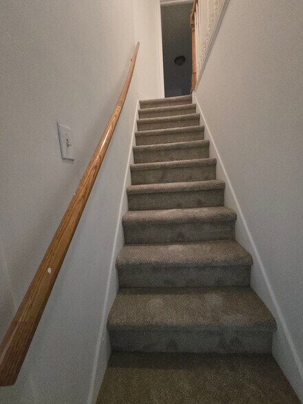 Building Photo - 1727 Monroe Ave