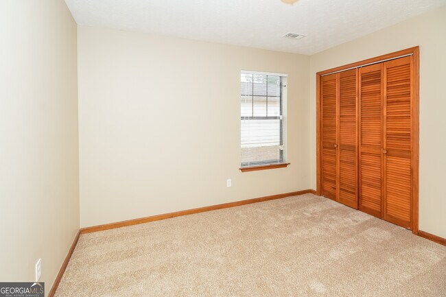 Building Photo - 5297 Brentwood Rd