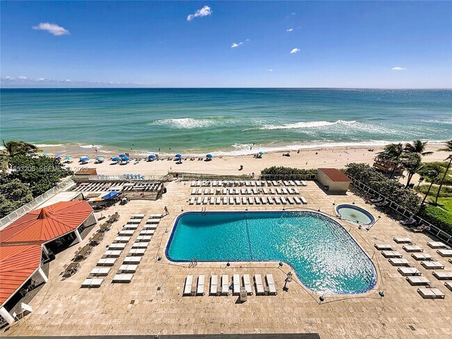 Building Photo - 19201 Collins Ave