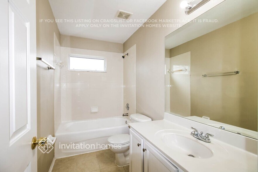 Building Photo - 19319 Sandy Springs Cir