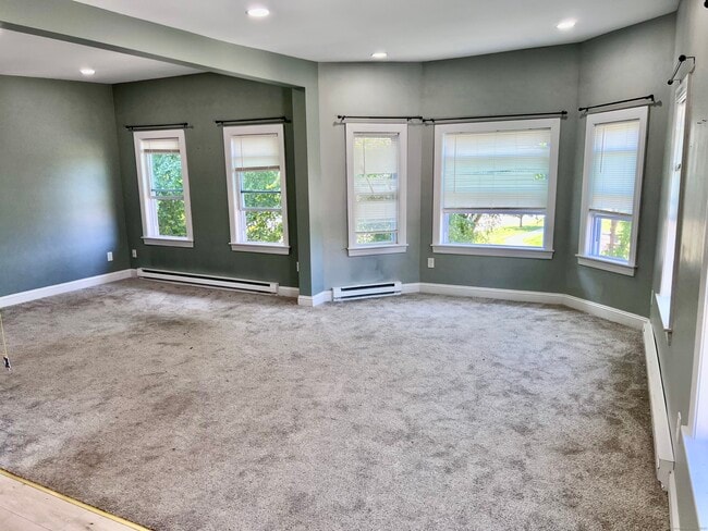 Building Photo - 5 Providence St