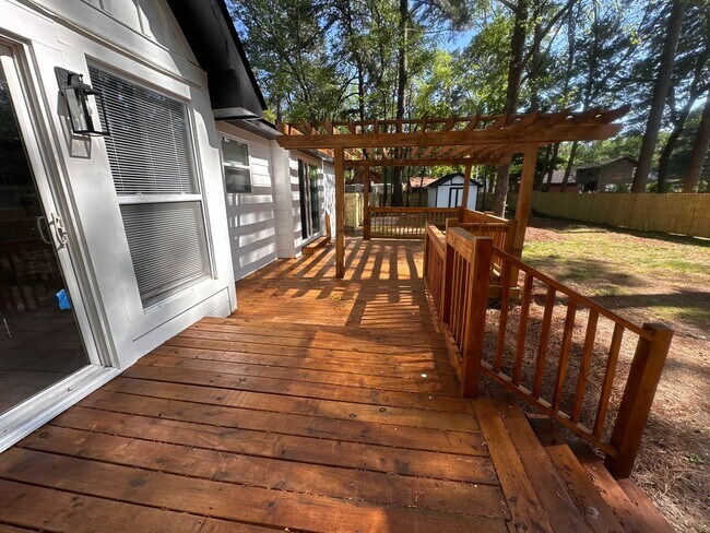 Building Photo - RENTAL HOME 4BD/3BTH