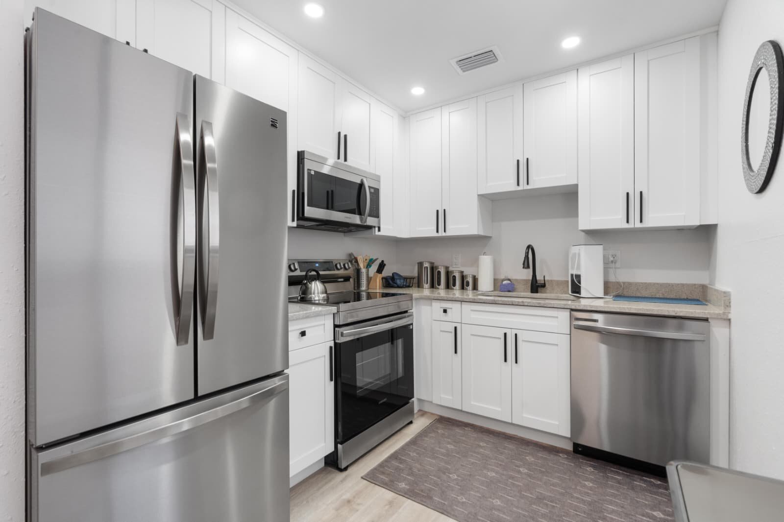 Building Photo - 11720 Raintree Village Blvd
