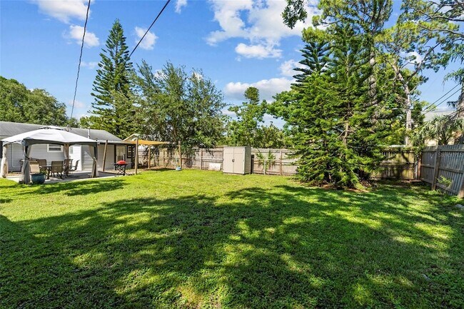 Building Photo - 326 50th Ave N